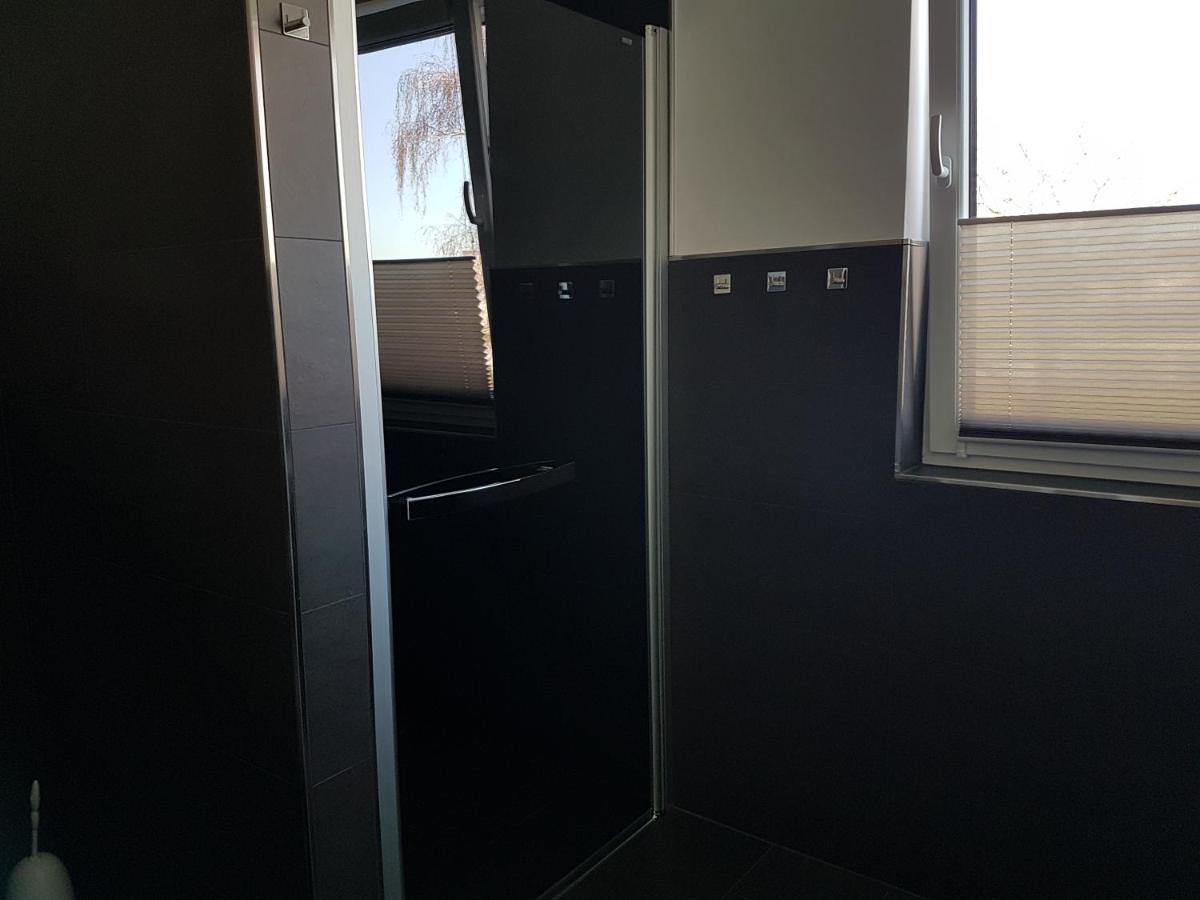 Ferienwohnung Seeblick Lausitzer Seenland Grossraeschen Esterno foto